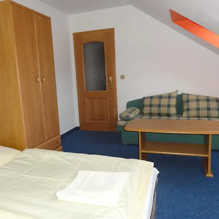بيت ضيافة Pension Villa 3*