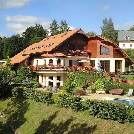 بيت ضيافة Pension Villa بينيكو